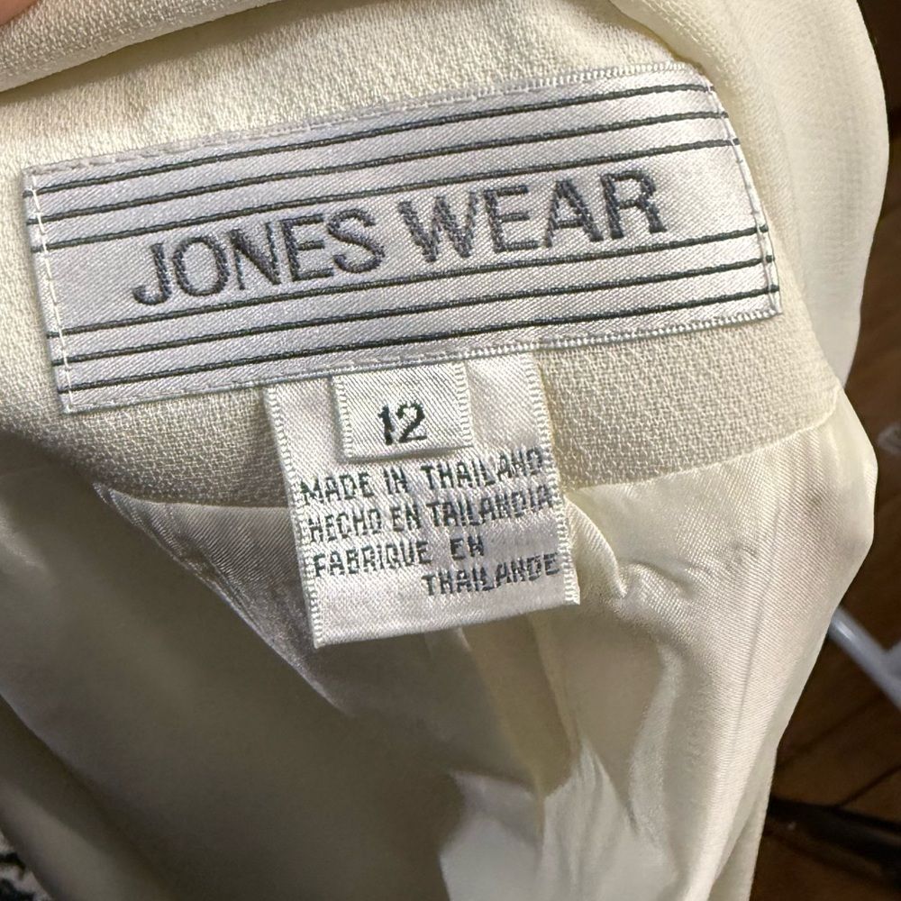Vintage Jones wear Cream Crepe Single Button Blazer Jacket - Picture 10 of 11